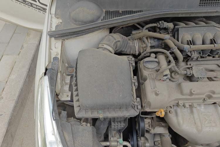 Used Baojun 310 2016 1.2L Manual Luxury Model Engine Bay Right