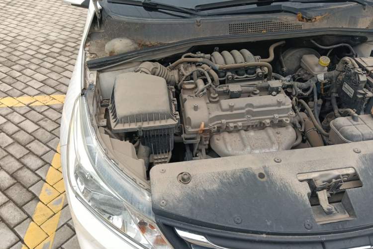 Used Baojun 310 2016 1.2L Manual Luxury Model Engine Bay Right