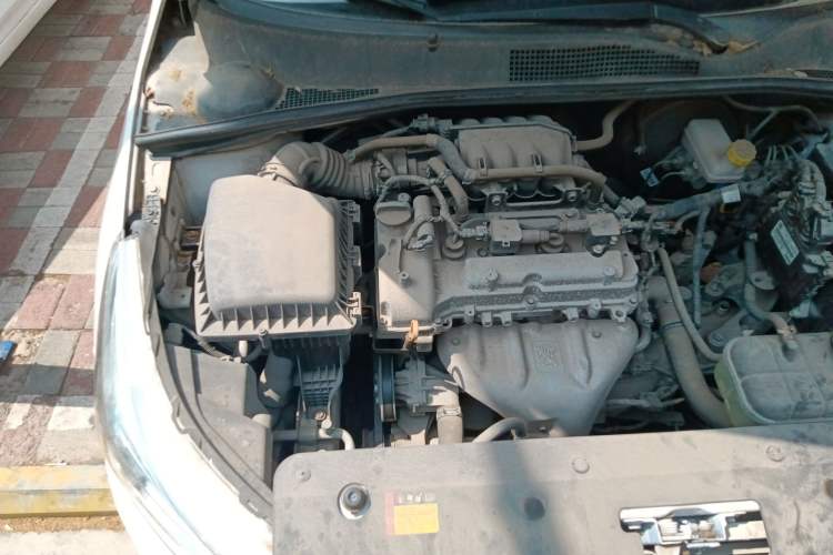 Used Baojun 310 2016 1.2L Manual Luxury Model Engine Bay Right