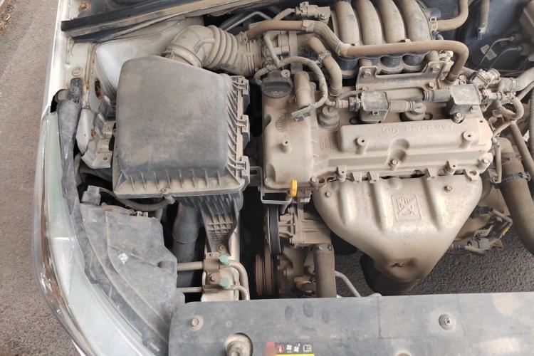 Used Baojun 310 2016 1.2L manual Comfort trim level Engine Bay Right