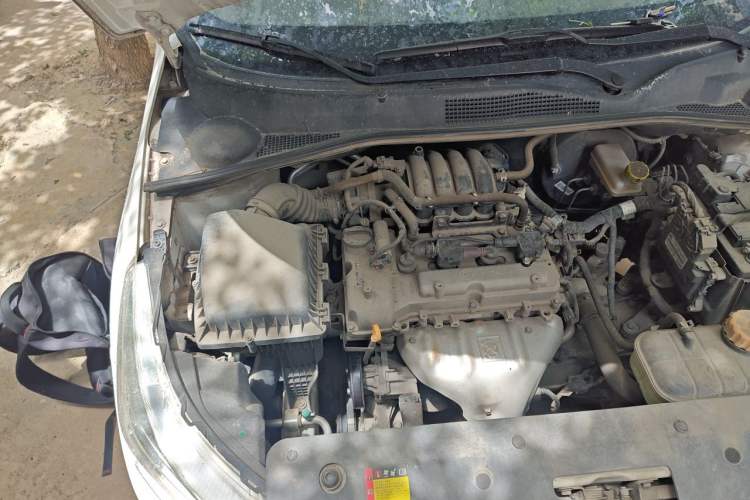 Used Baojun 310 2016 1.2L manual Comfort trim level Engine Bay Right