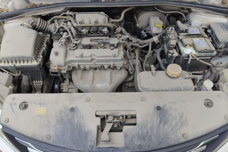 Used Baojun 310 2016 1.2L Manual Fashionable Edition Engine Bay