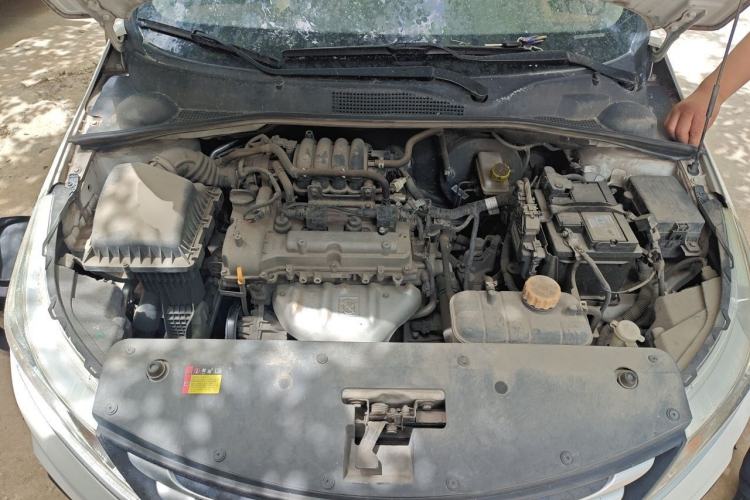 Used Baojun 310 2016 1.2L manual Comfort trim level Engine Bay