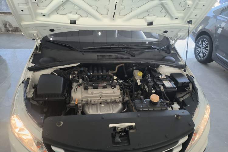 Used Baojun 310 2016 1.2L manual Comfort trim level Engine Bay