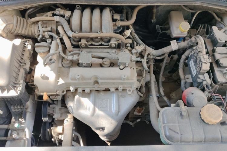 Used Baojun 310 2016 1.2L manual Comfort trim level Engine Bay