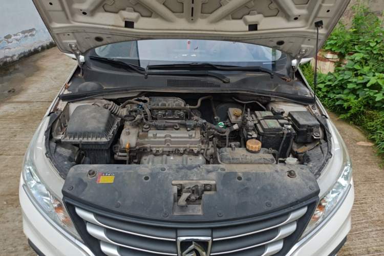 Used Baojun 310 2016 1.2L manual Comfort trim level Engine Bay