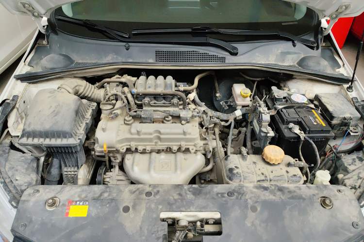 Used Baojun 310 2016 1.2L manual Comfort trim level Engine Bay