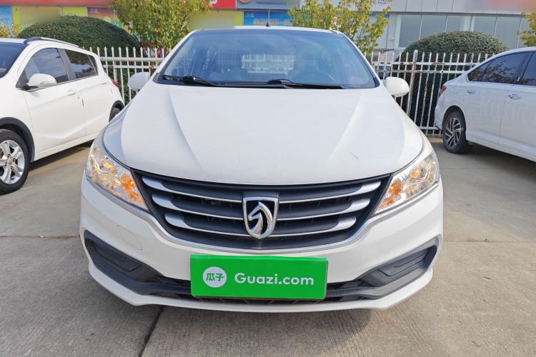 Used Baojun 310 2016 1.2L manual Comfort trim level Exterior 1