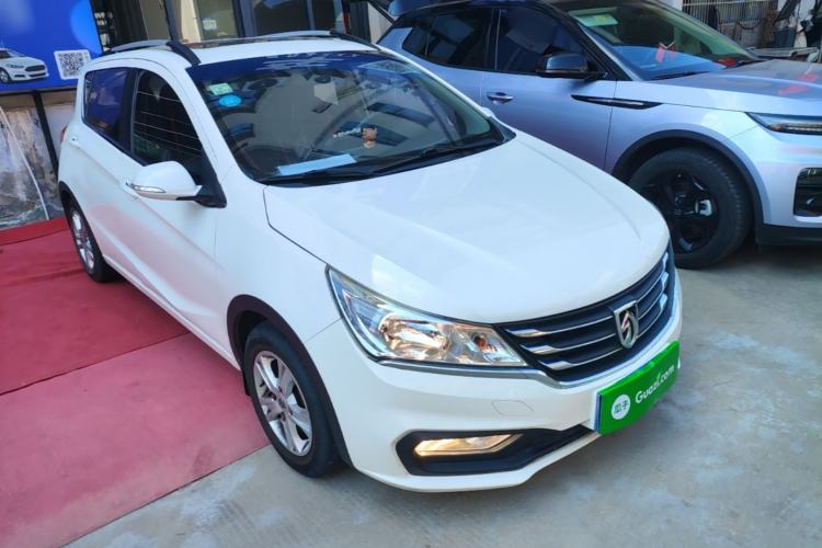 Used Baojun 310 2016 1.2L Manual Luxury Model Exterior 1
