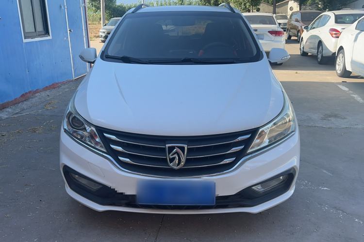 Used Baojun 310 2016 1.2L Manual Luxury Model Exterior 1