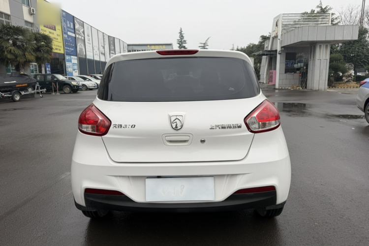 Used Baojun 310 2016 1.2L manual Comfort trim level Exterior 1