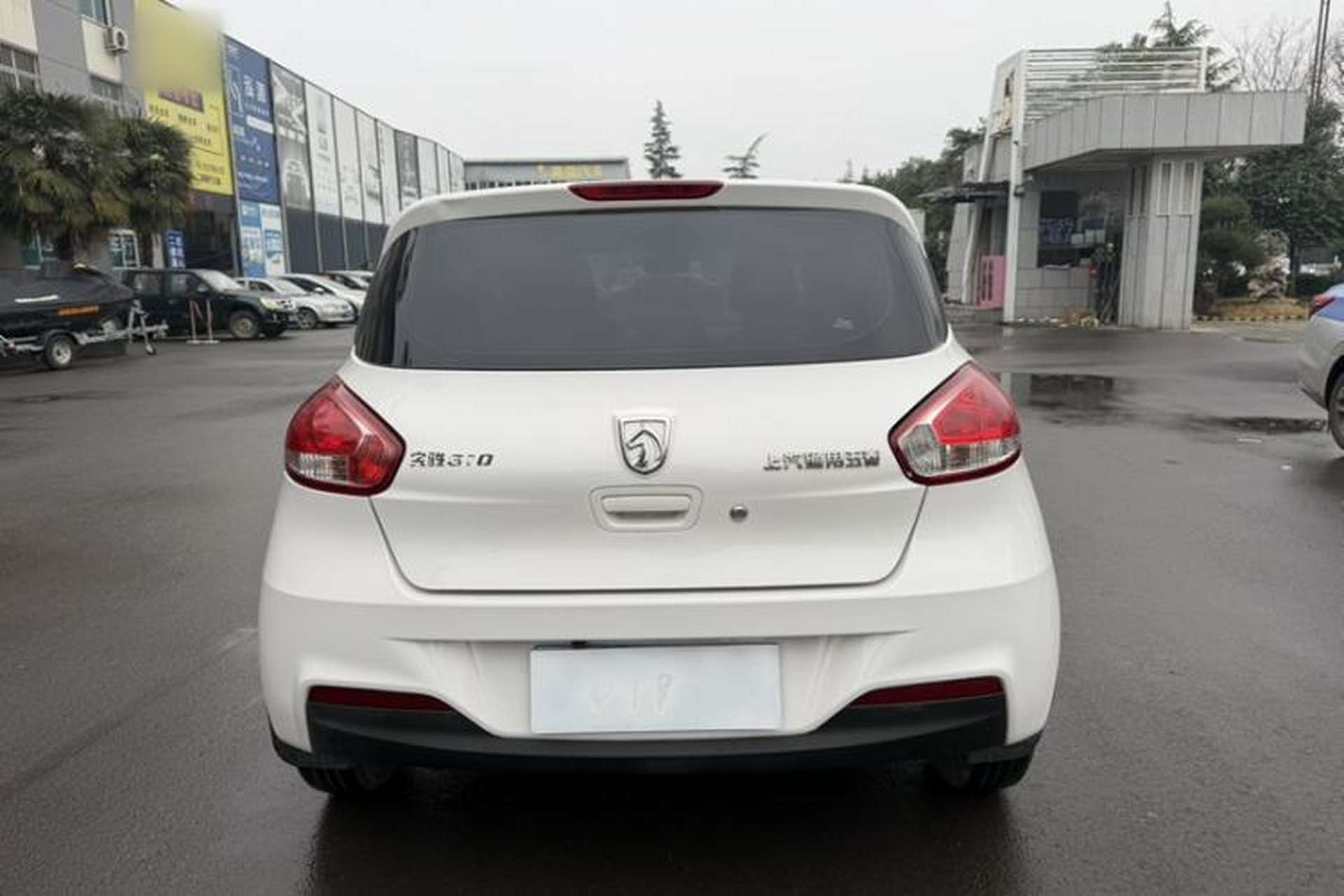 Used Baojun 310 2016 1.2L manual Comfort trim level Exterior 1