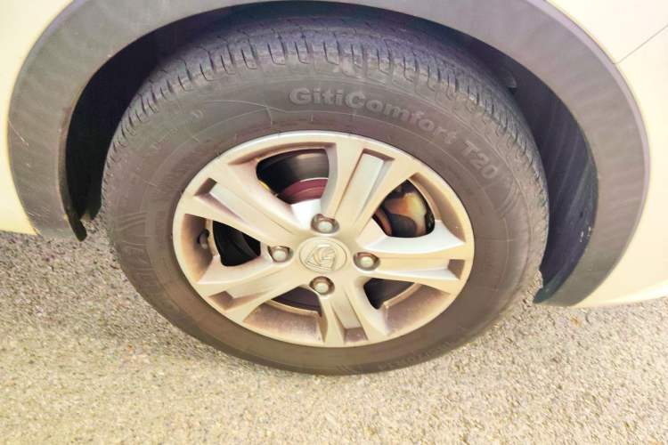 Used Baojun 310 2016 1.2L Manual Luxury Model Exterior 1