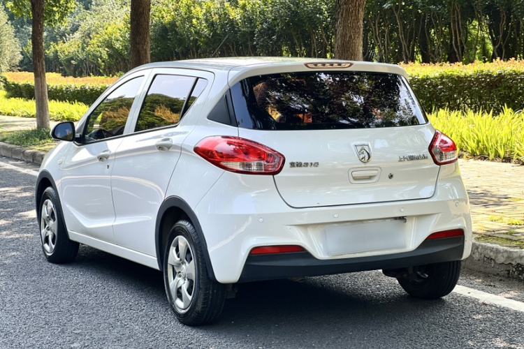 Used Baojun 310 2016 1.2L manual Comfort trim level Exterior 1