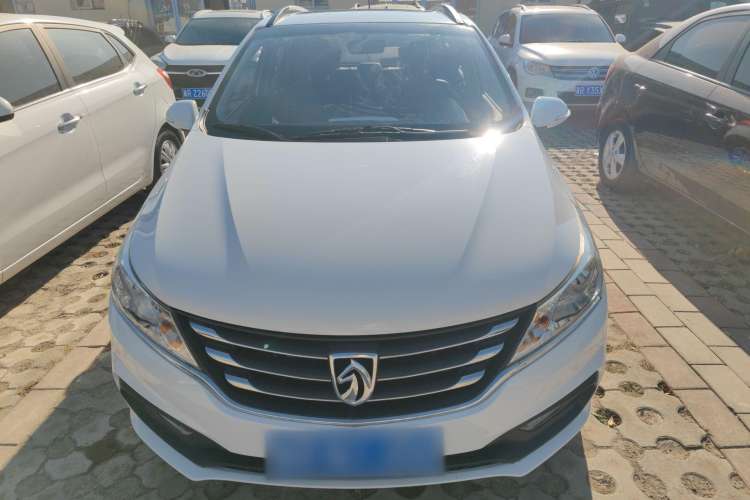 Used Baojun 310 2016 1.2L Manual Luxury Model Exterior 1