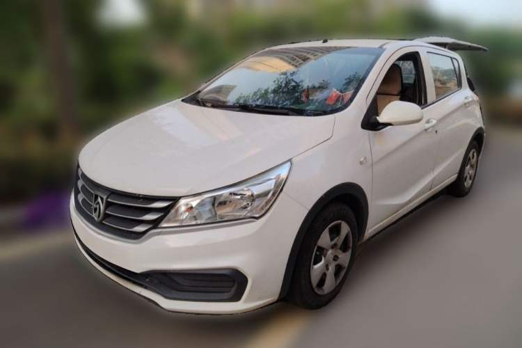 Used Baojun 310 2016 1.2L manual Comfort trim level Exterior 1