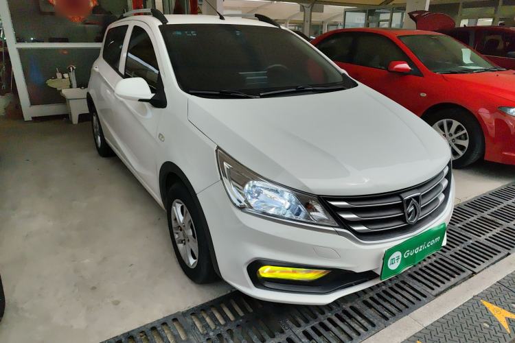 Used Baojun 310 2016 1.2L manual Comfort trim level Exterior 1