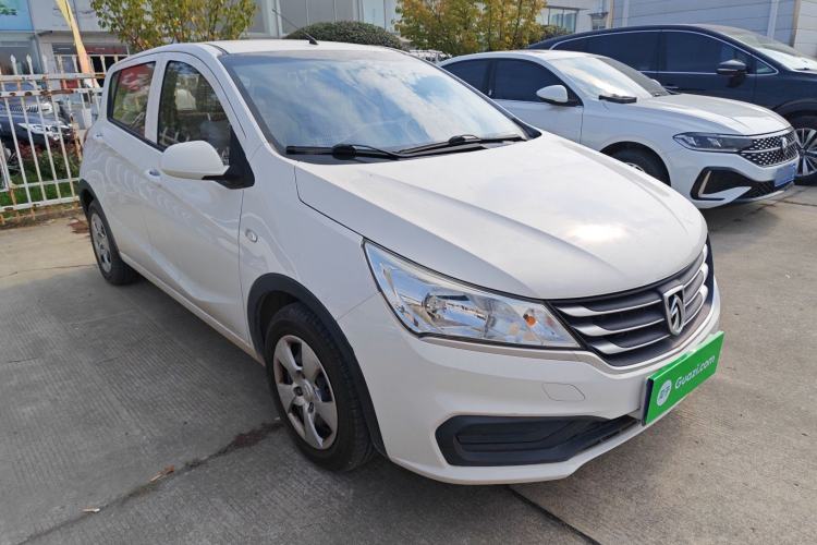 Used Baojun 310 2016 1.2L manual Comfort trim level Exterior 2