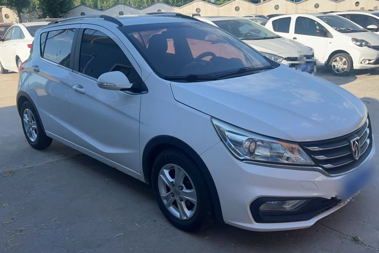Used Baojun 310 2016 1.2L Manual Luxury Model Exterior 2