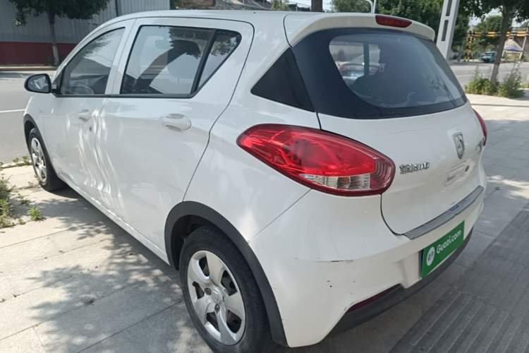 Used Baojun 310 2016 1.2L manual Comfort trim level Exterior 2