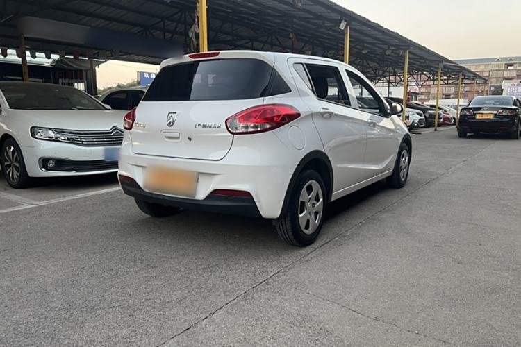 Used Baojun 310 2016 1.2L manual Comfort trim level Exterior 2