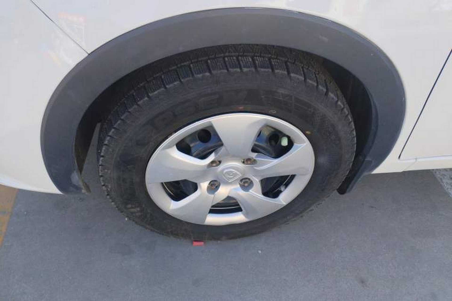 Used Baojun 310 2016 1.2L manual Comfort trim level Exterior 3