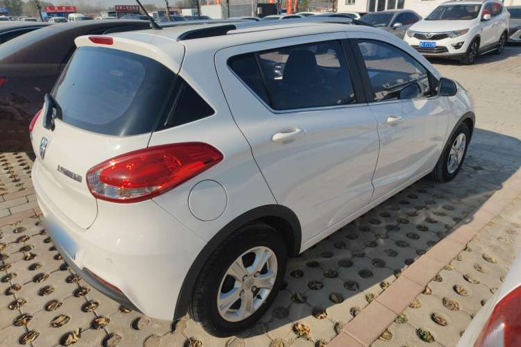Used Baojun 310 2016 1.2L Manual Luxury Model Exterior 3