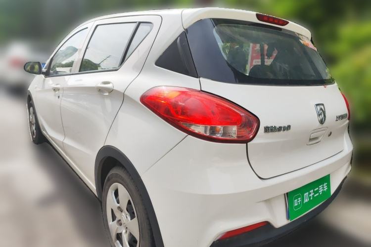 Used Baojun 310 2016 1.2L manual Comfort trim level Exterior 3