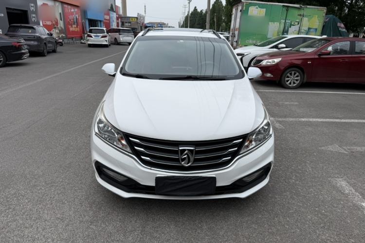 Used Baojun 310 2016 1.2L Manual Luxury Model Exterior 4