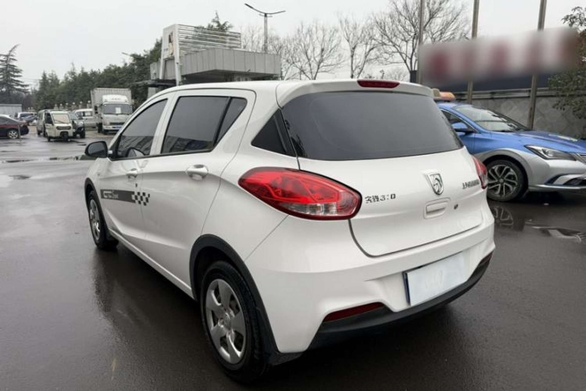 Used Baojun 310 2016 1.2L manual Comfort trim level Exterior 4