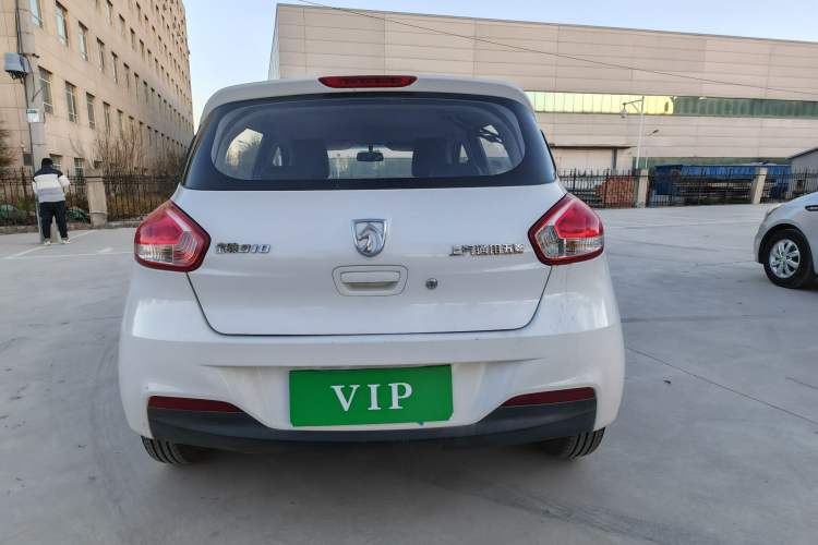 Used Baojun 310 2016 1.2L manual Comfort trim level Exterior 4