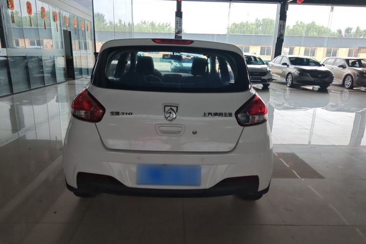 Used Baojun 310 2016 1.2L manual Comfort trim level Exterior 4