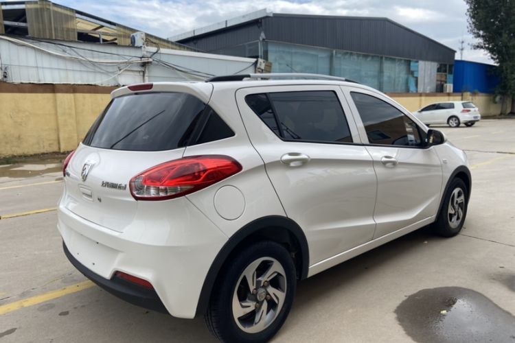 Used Baojun 310 2016 1.2L manual Comfort trim level Exterior 4
