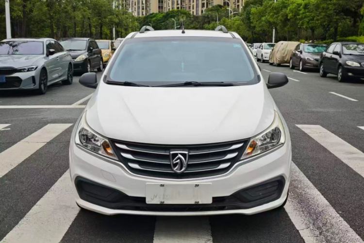 Used Baojun 310 2016 1.2L Manual Value Edition Exterior 5