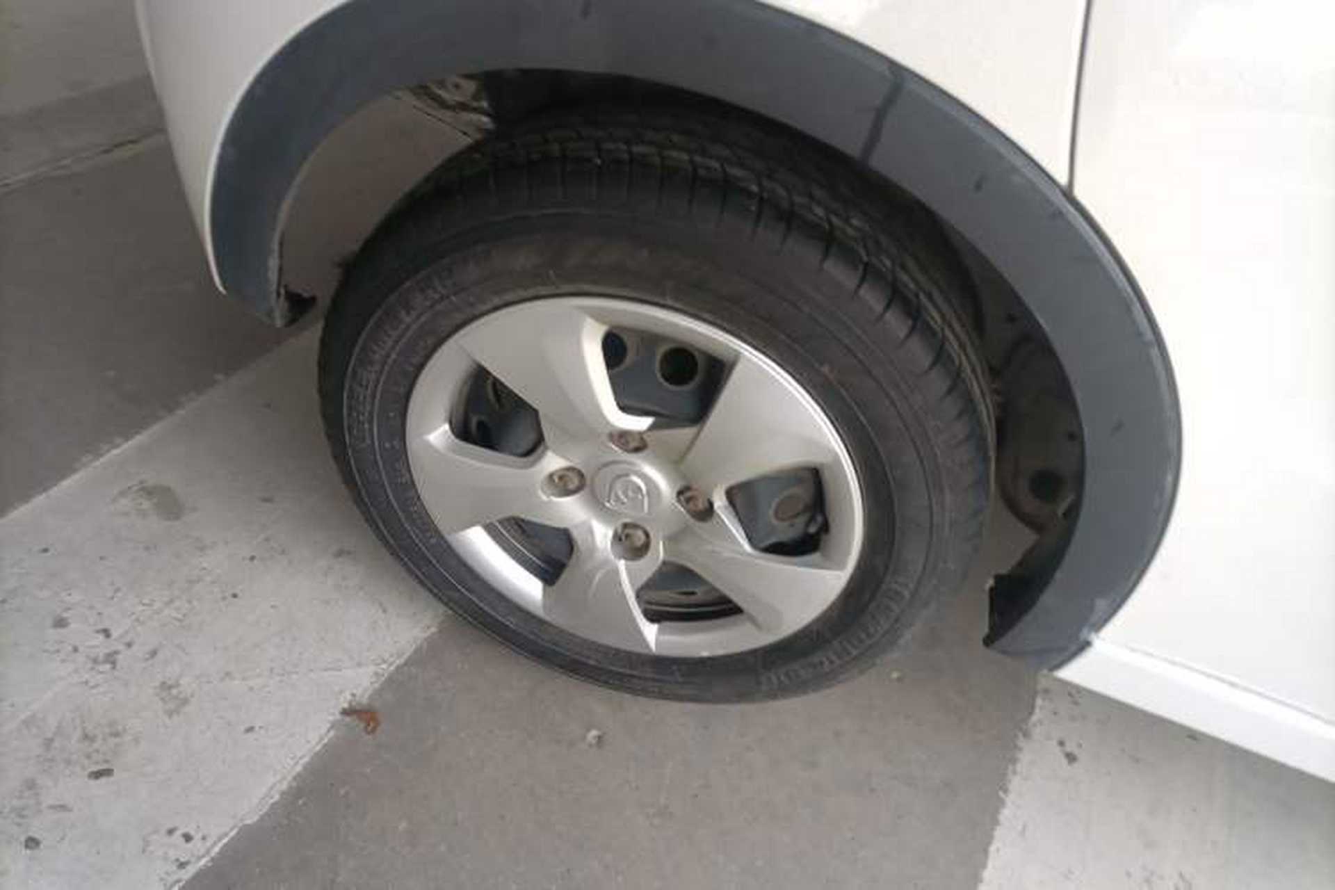 Used Baojun 310 2016 1.2L Manual Value Edition Exterior 5