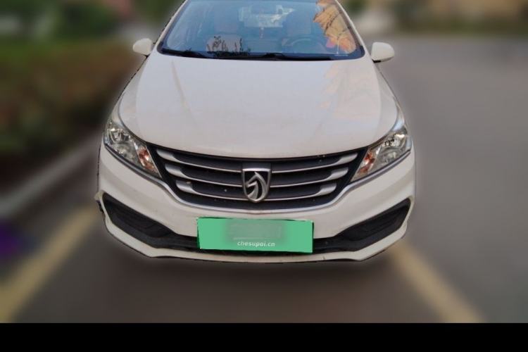 Used Baojun 310 2016 1.2L manual Comfort trim level Exterior 5