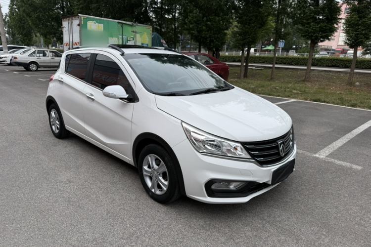 Used Baojun 310 2016 1.2L Manual Luxury Model Exterior 6