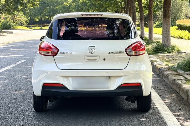 Used Baojun 310 2016 1.2L manual Comfort trim level Exterior 6