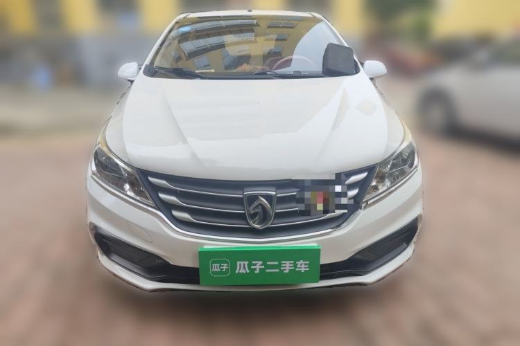 Used Baojun 310 2016 1.2L manual Comfort trim level Front