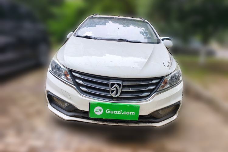 Used Baojun 310 2016 1.2L Manual Fashionable Edition Front