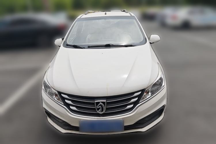 Used Baojun 310 2016 1.2L manual Comfort trim level Front