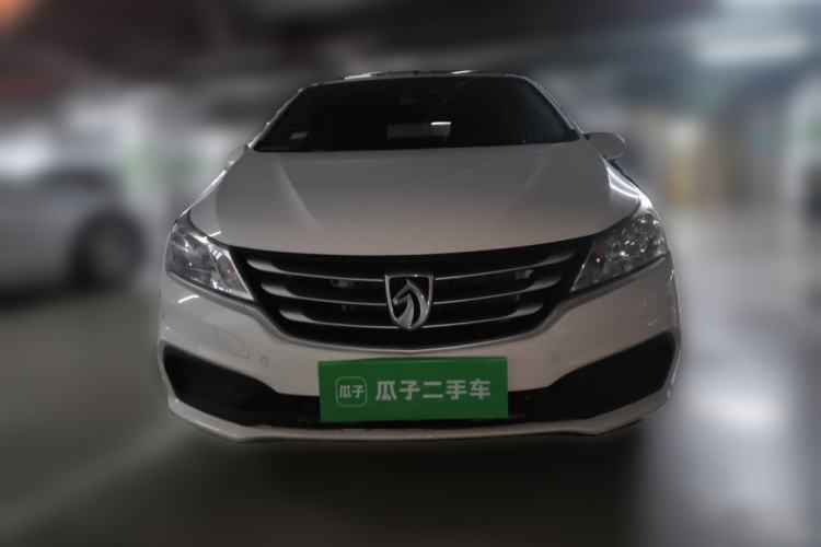 Used Baojun 310 2016 1.2L manual Comfort trim level Front