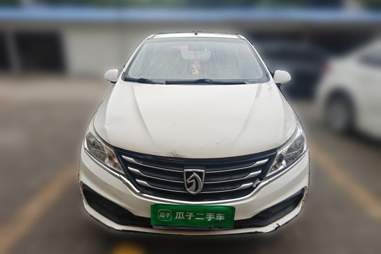 Used Baojun 310 2016 1.2L manual Comfort trim level Front
