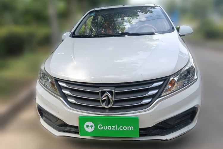 Used Baojun 310 2016 1.2L manual Comfort trim level Front