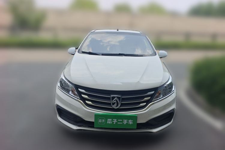 Used Baojun 310 2016 1.2L manual Comfort trim level Front