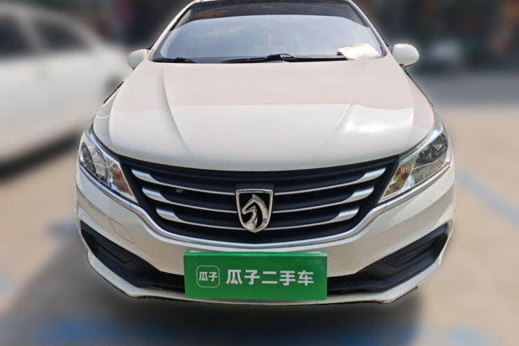 Used Baojun 310 2016 1.2L manual Comfort trim level Front