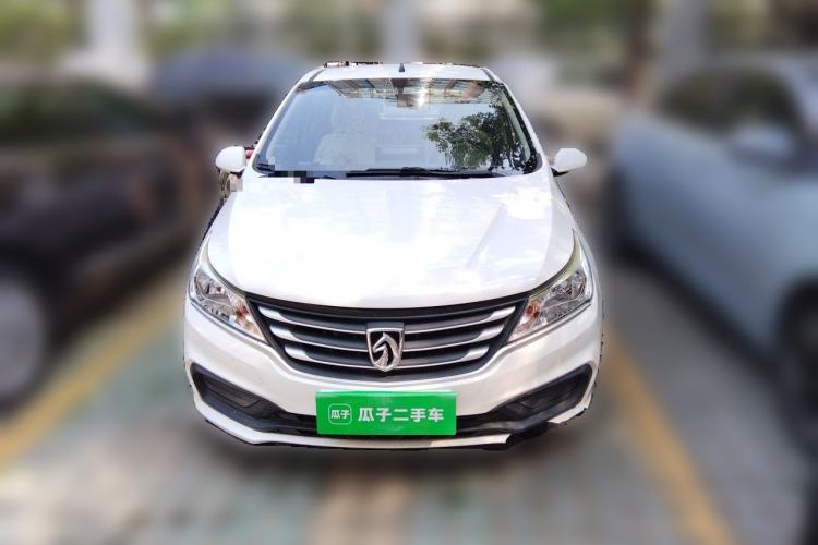 Used Baojun 310 2016 1.2L manual Comfort trim level Front