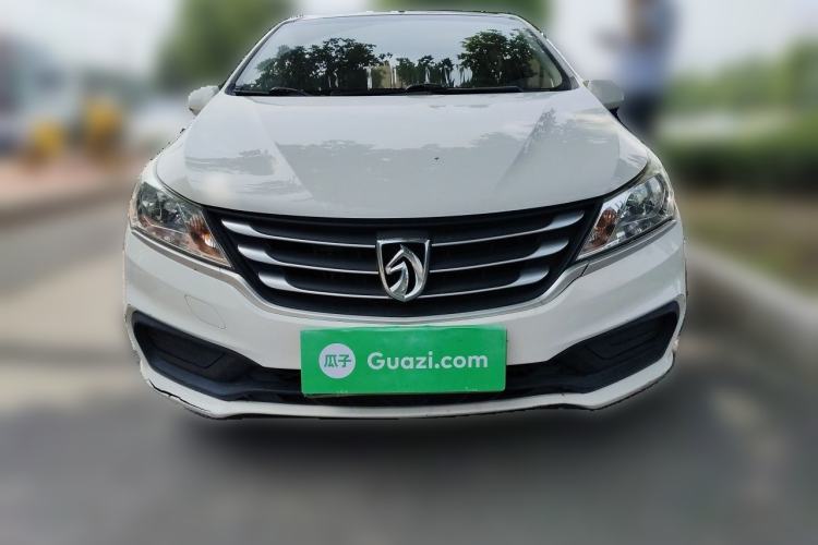 Used Baojun 310 2016 1.2L manual Comfort trim level Front