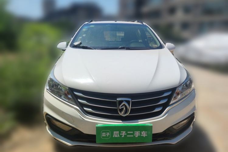 Used Baojun 310 2016 1.2L manual Comfort trim level Front