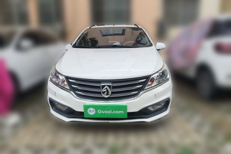 Used Baojun 310 2016 1.2L Manual Fashionable Edition Front